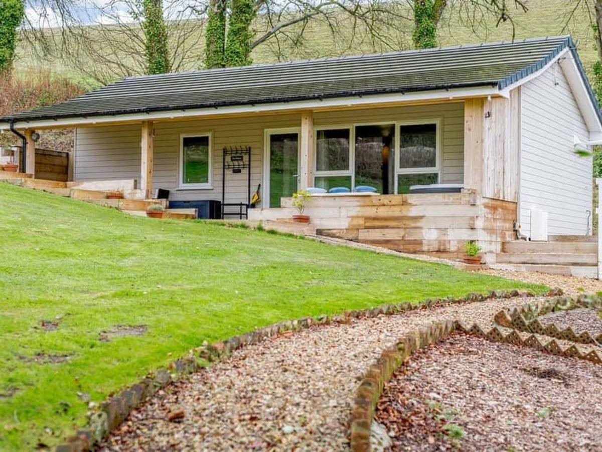 The Hideout, A Detached Lodge, Hot Tub, Heating, Wifi & Parking Long Bredy Exterior foto