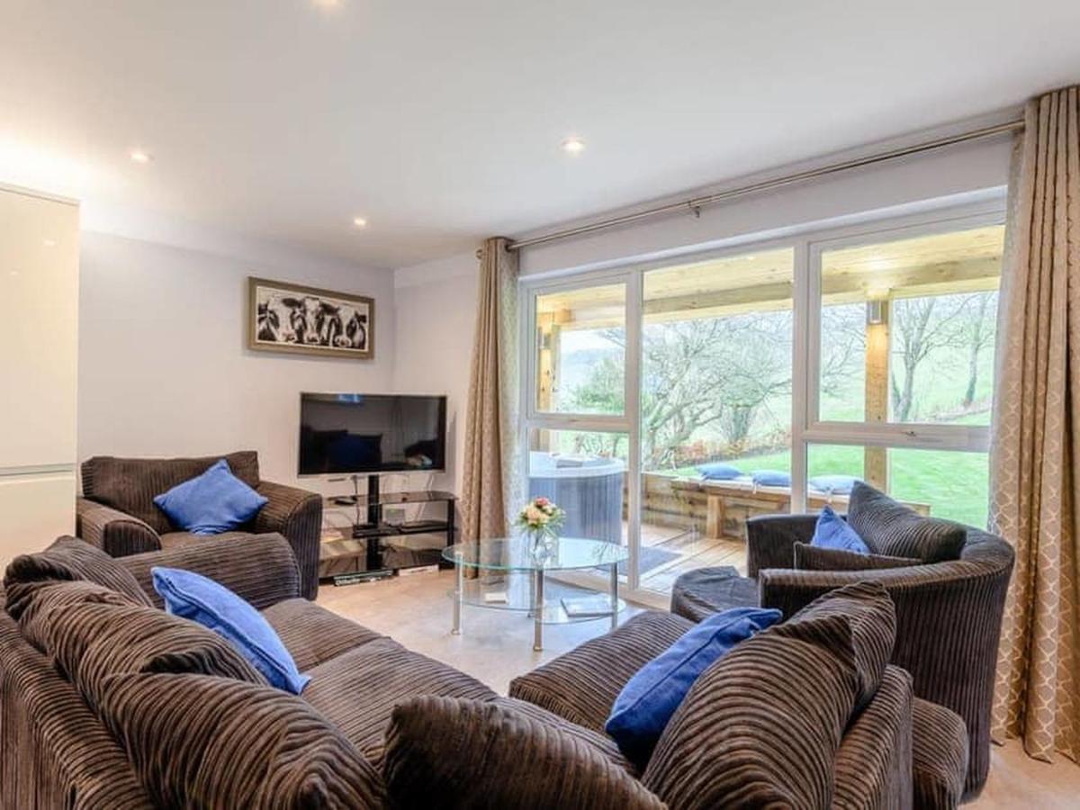 The Hideout, A Detached Lodge, Hot Tub, Heating, Wifi & Parking Long Bredy Exterior foto
